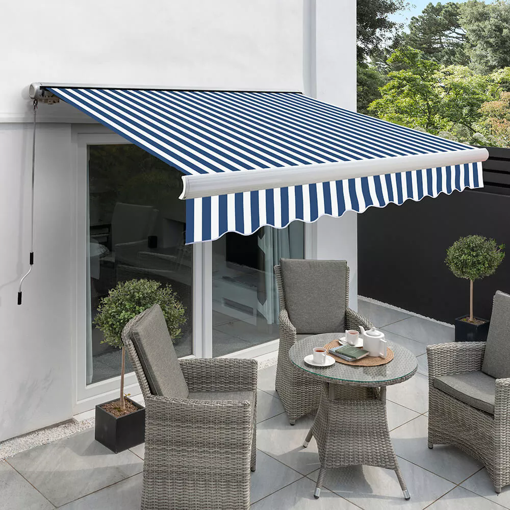 How Do Manual Retractable Awnings Improve Outdoor Comfort and Property Value?