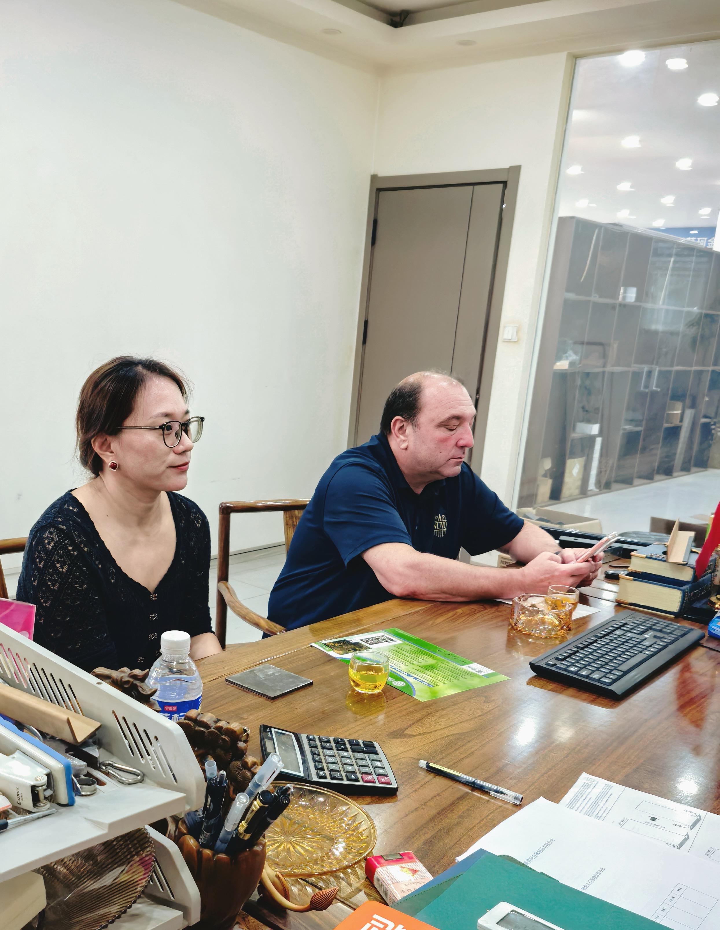 Canadian Customer Visits Vionta Metal to Inspect Privacy Screen Production