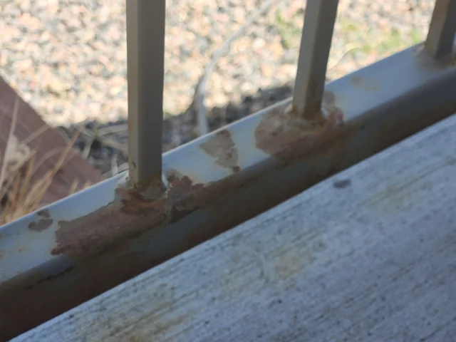 metal railing rust